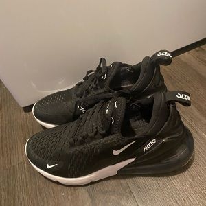 Air Max 270